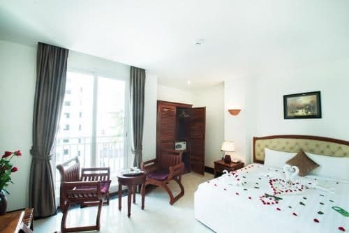 3 Rooms - Group Bookings