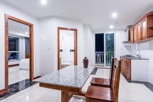 One-Bedroom Apartment with Balcony