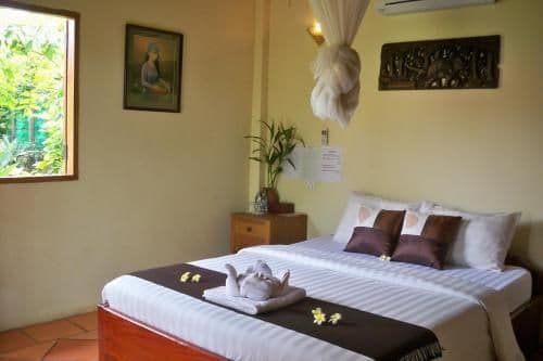 Deluxe Bungalow with Garden View
