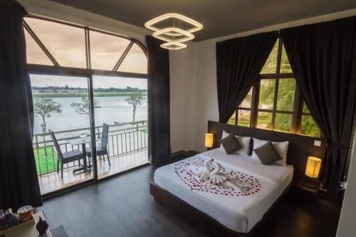 Deluxe Double River View