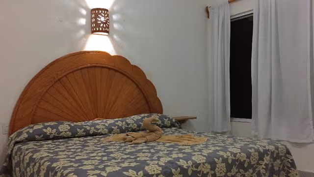 DOUBLE KING SIZE BED