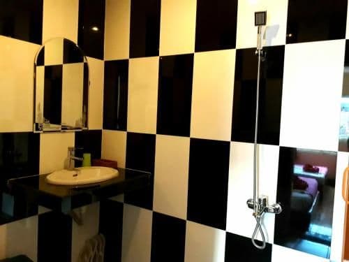 Twin Room with Air-Conditioning