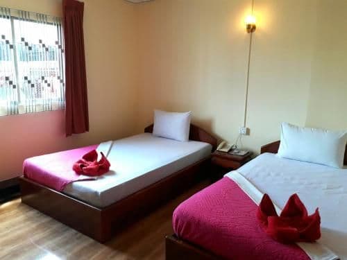 Twin Room with Air-Conditioning