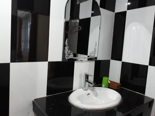Twin Room with Air-Conditioning