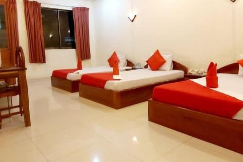 Triple Room with Air-Conditioning