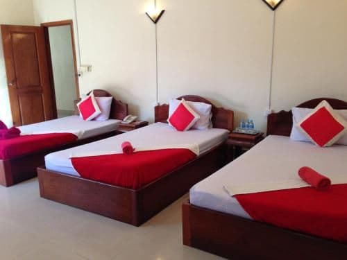 Triple Room with Air-Conditioning