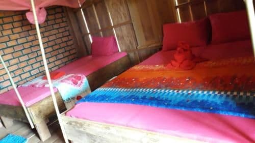 Standard Twin Room with Mountain View