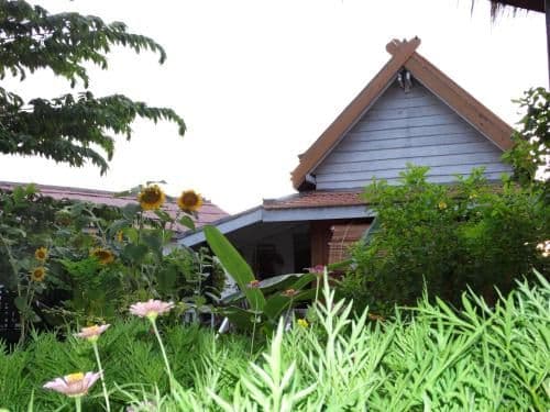 Deluxe Bungalow with Garden View