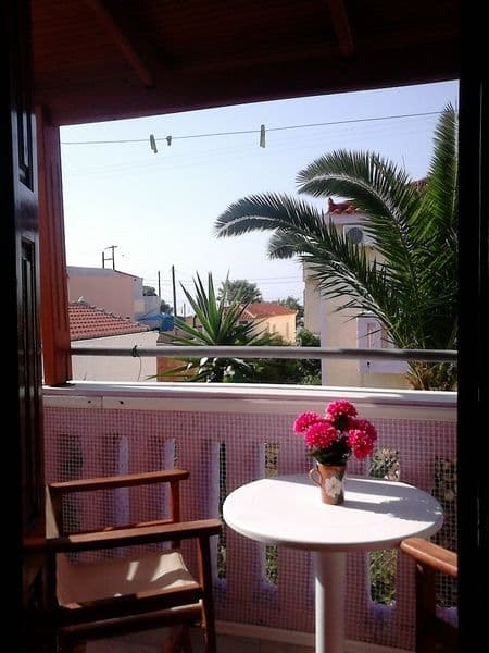 STUDIO GARDEN VIEW
