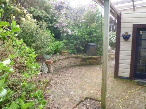 Two-Bedroom Cottage with Private Bathroom - The Bottom House
