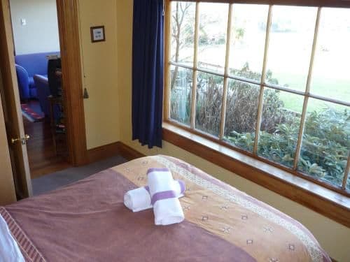 Four-Bedroom Two-Bathroom Villa - The Top House