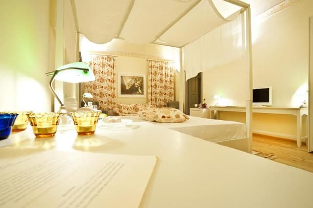 SUITE WITH JACUZZI