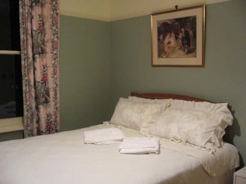Queen Room with Garden View