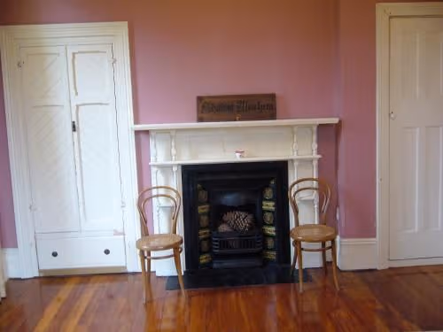 Deluxe Queen Room with Garden View