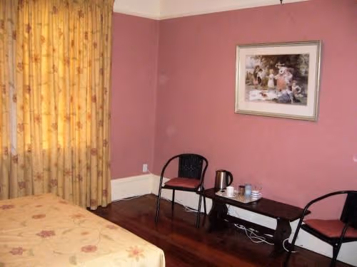 Deluxe Queen Room with Garden View