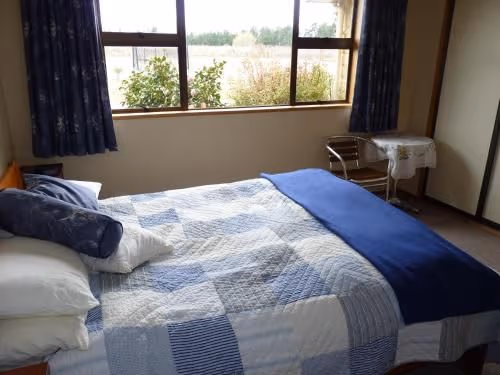 Deluxe Queen Suite