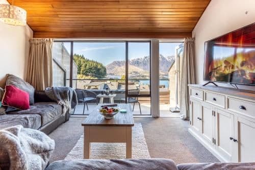 Two-Bedroom Townhouse with Lake View
