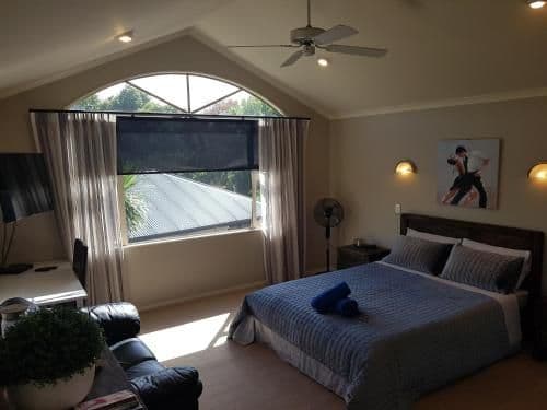 Standard Double Room with Shared Bathroom
