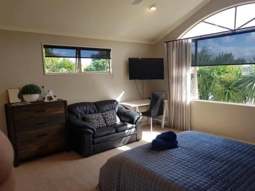 Standard Double Room with Shared Bathroom