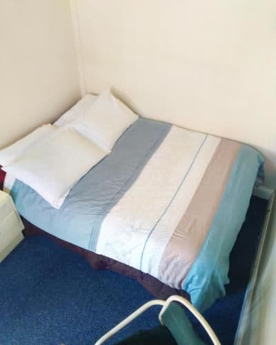 Cabin Double Room with Shared Bathroom