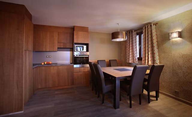 APARTMENT CAPACITY 6
