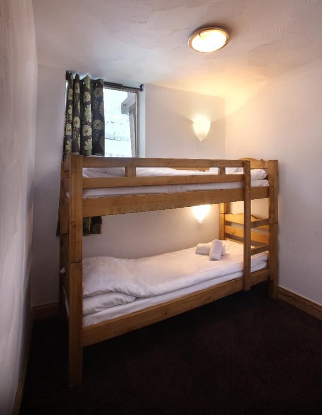 APARTMENT CAPACITY 6