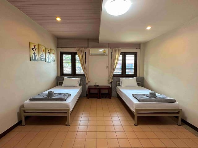 Private Room share bathroom