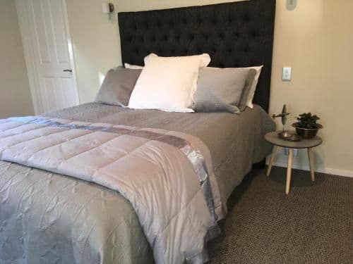 Deluxe Queen Suite