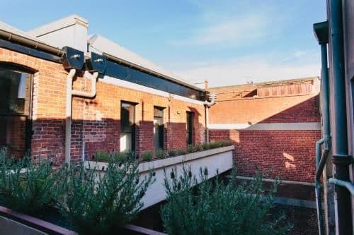Apartment with Garden View