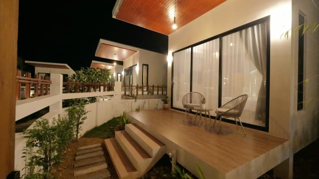 Grand Oasis One-Bedroom Villa