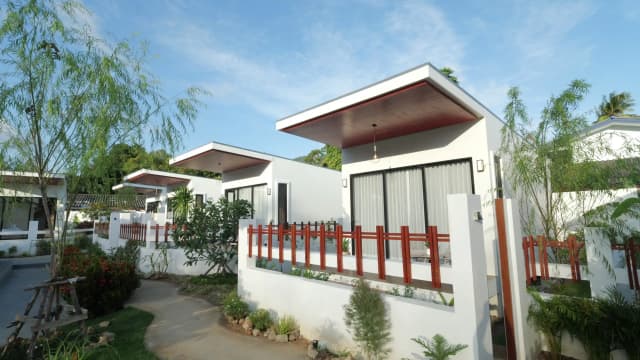 Tropical Garden One-Bedroom Villa
