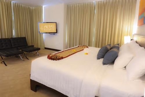 Suite with City View
