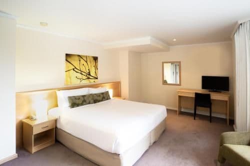 King Room with Spa Bath