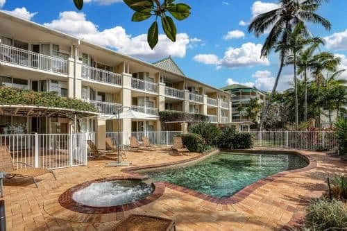 One-Bedroom Apartment - Beach Front