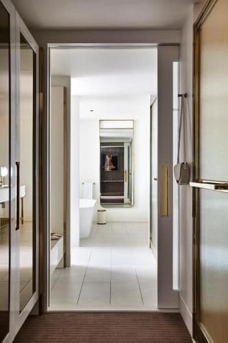 Deluxe One-Bedroom Suite with King Bed