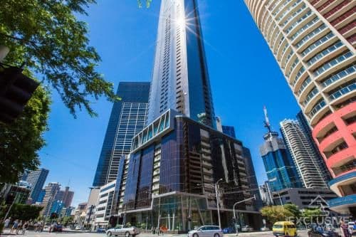 Luxury Three-Bedroom Apartment