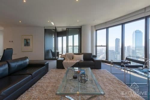 Luxury Three-Bedroom Apartment
