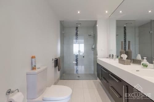 Luxury Three-Bedroom Apartment
