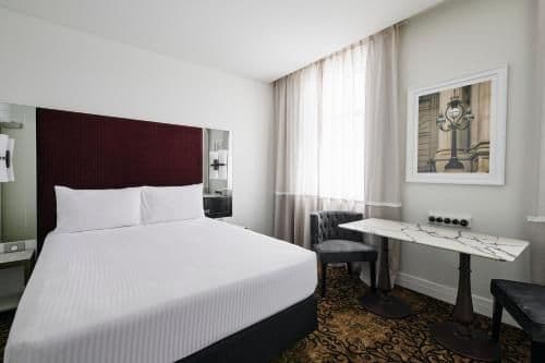 Commerce Heritage Queen Room