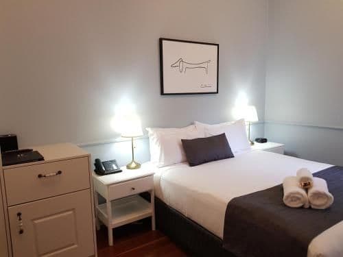 Queen Room - Pet Friendly