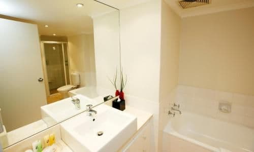 Deluxe Studio Apartment