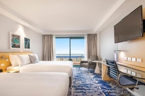 2 Double Beds Ocean Front with Balcony