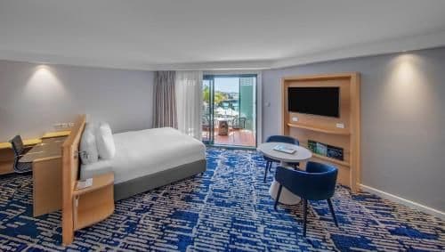 King Superior Ocean View Suite with Balcony