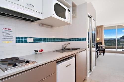 Apartment with Mountain View