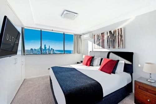 Sub Penthouse Three-Bedroom Apartment with Ocean View