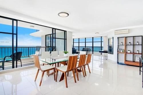 Sub Penthouse Three-Bedroom Apartment with Ocean View