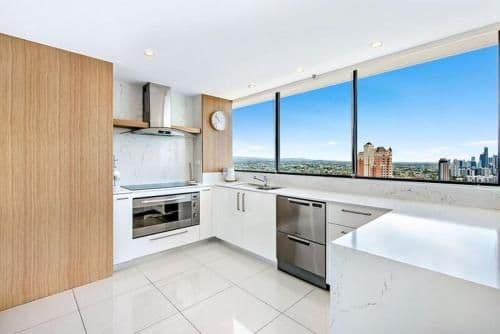 Sub Penthouse Three-Bedroom Apartment with Ocean View