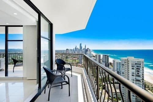 Sub Penthouse Three-Bedroom Apartment with Ocean View