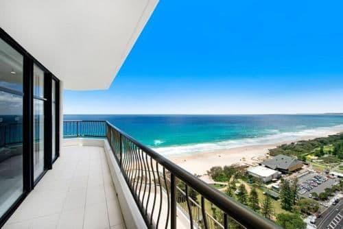 Sub Penthouse Three-Bedroom Apartment with Ocean View