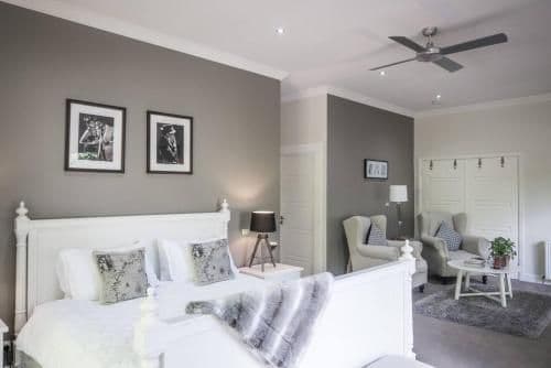 King Room with Spa Bath